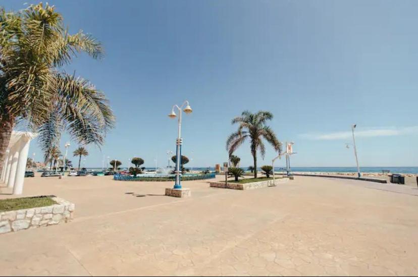 La Playa De El Palo Apartment Malaga Luaran gambar